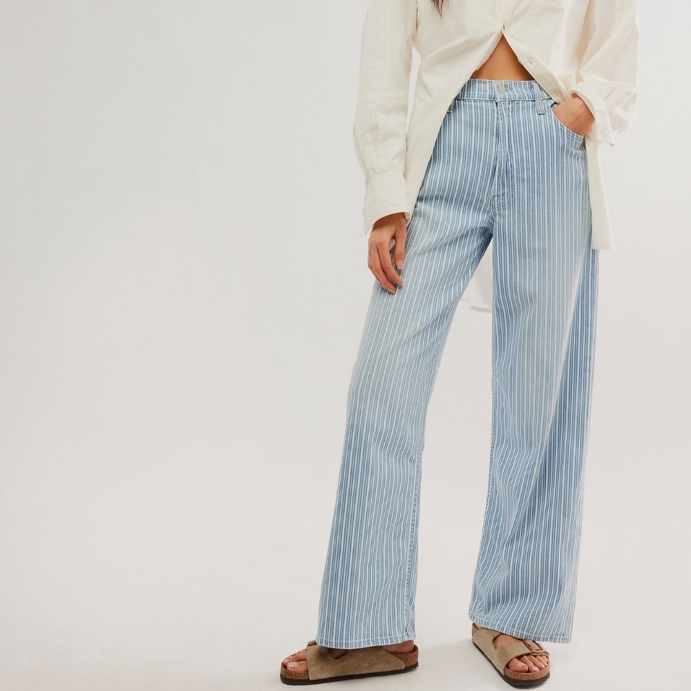 MOTHER High Waisted Spinner Zip Jeans 29 Blue and White